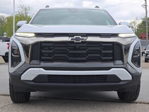 New 2026 Chevrolet Equinox ACTIV w/ Convenience Package III FWD image 5