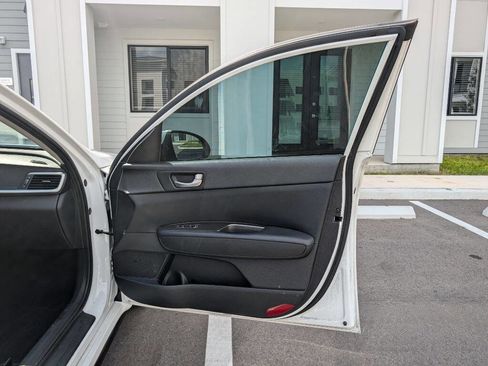 Used 2019 Kia Optima S w/ S Panoramic Sunroof Package image 22