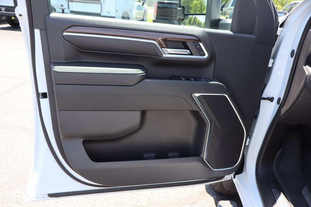 Used 2024 Chevrolet Silverado 3500 LT w/ All Star Edition AWD/4WD image 19