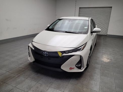 Used 2017 Toyota Prius Prime Advanced image 15