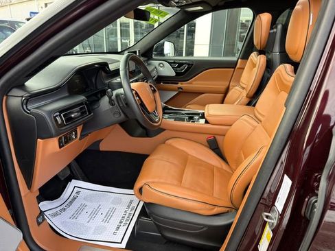 Used 2023 Lincoln Aviator Black Label Grand Touring image 16