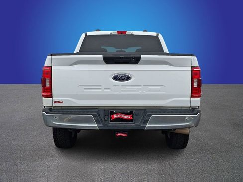 Used 2022 Ford F150 XLT w/ Trailer Tow Package image 5