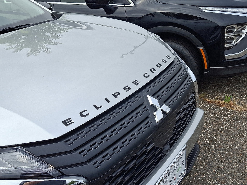 New 2026 Mitsubishi Eclipse Cross LE AWD/4WD image 5