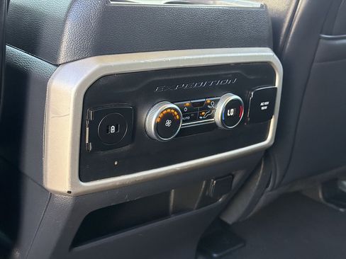 Used 2024 Ford Expedition Max XLT RWD image 69