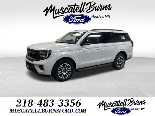 Used 2025 Ford Expedition Active AWD/4WD image 1