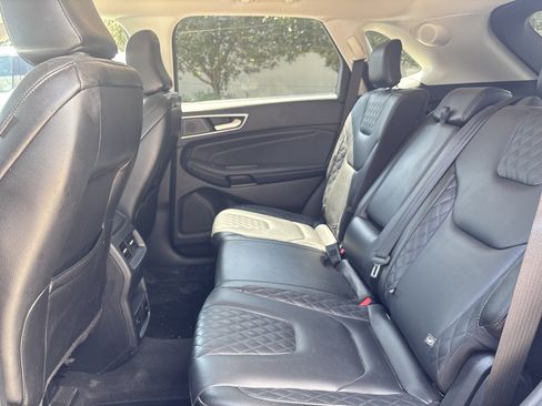 Used 2024 Ford Edge Titanium AWD/4WD image 21