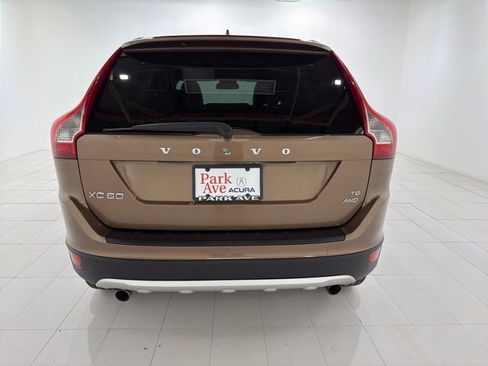 Used 2010 Volvo XC60 T6 AWD/4WD image 46