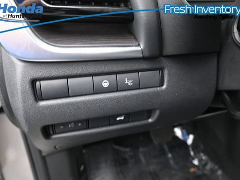 Used 2023 Nissan Rogue Platinum w/ Platinum Premium Package FWD image 16