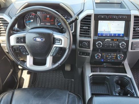 Used 2020 Ford F250 Lariat w/ Lariat Ultimate Package AWD/4WD image 26
