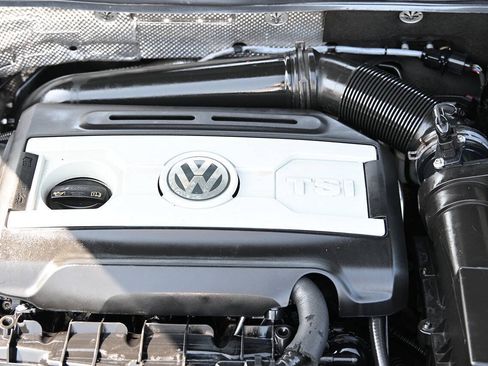 Used 2012 Volkswagen Jetta GLI FWD image 30