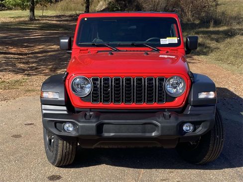 New 2026 Jeep Wrangler Unlimited Sport image 32