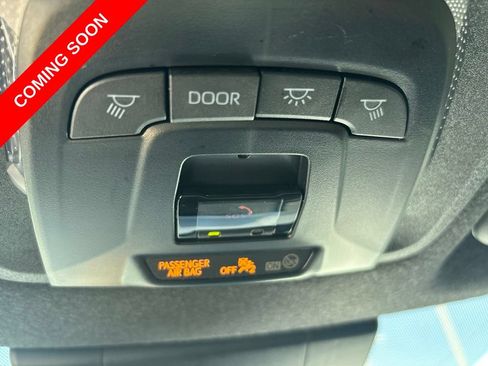 Used 2025 Toyota Corolla Cross AWD Hybrid image 25
