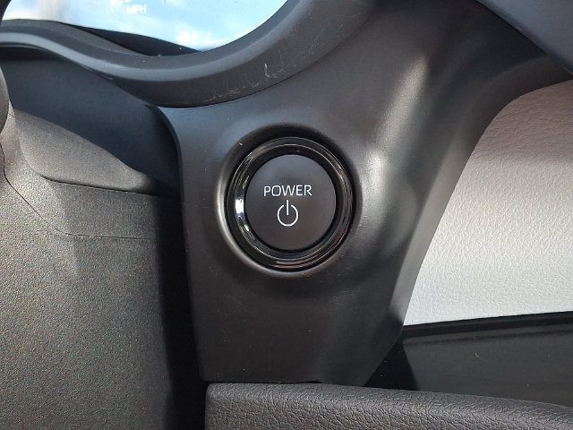 Certified 2025 Toyota Sienna LE AWD/4WD image 22