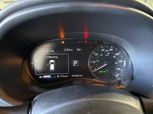 Used 2021 Nissan Kicks SV FWD image 29