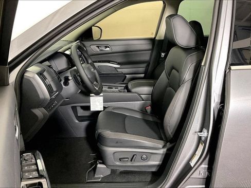 New 2026 Nissan Pathfinder SL AWD/4WD image 11