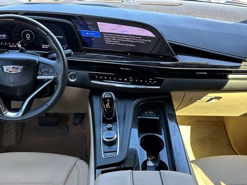 Certified 2023 Cadillac Escalade Premium Luxury AWD/4WD image 15