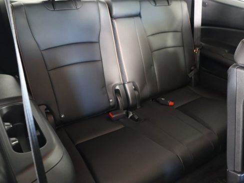 Used 2022 Honda Pilot TrailSport image 24