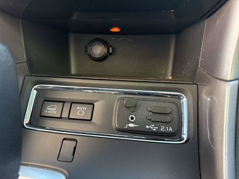 Used 2020 Subaru Ascent Limited w/ Technology Package image 31