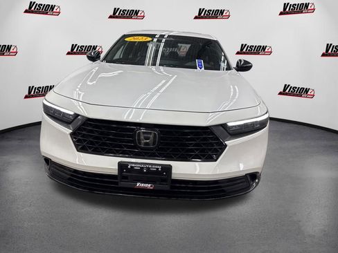 Used 2023 Honda Accord Sport image 2