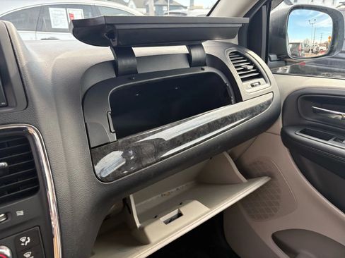 Used 2014 Dodge Grand Caravan American Value Package image 23