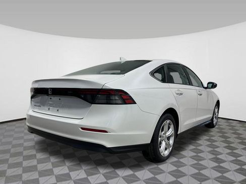 New 2026 Honda Accord LX image 7