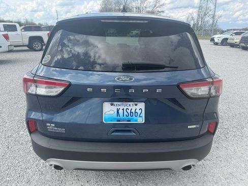 Used 2020 Ford Escape SE image 4