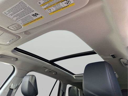 New 2025 Lincoln Aviator AWD w/ Equipment Group 101A image 13