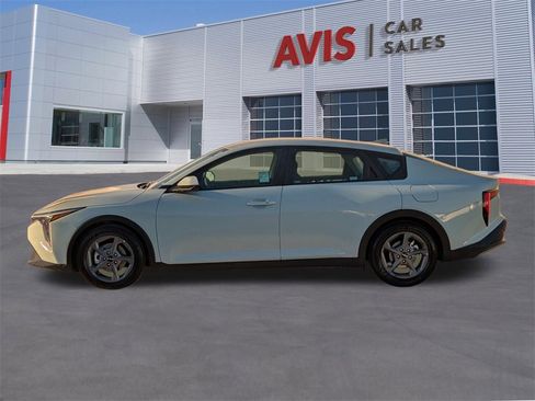 Used 2025 Kia K4 LXS image 10