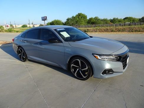 Certified 2022 Honda Accord Sport image 3