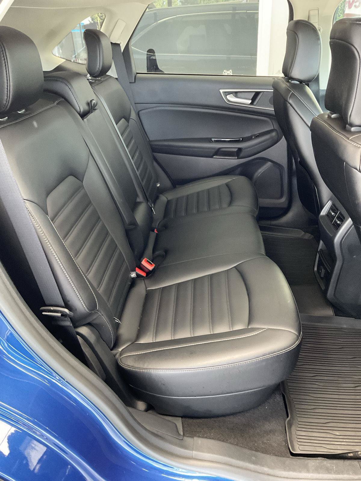 Used 2020 Ford Edge SEL w/ Cold Weather Package AWD/4WD image 11