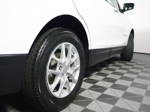 Used 2024 Chevrolet Equinox LS AWD/4WD image 12