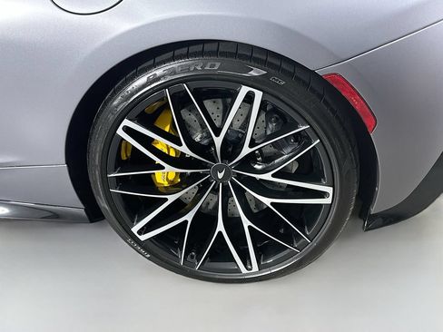 Used 2023 McLaren GT RWD image 29