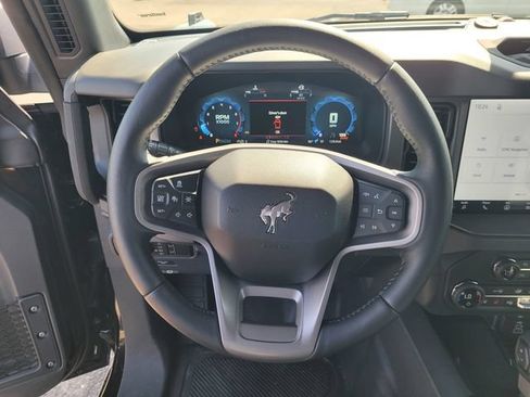 New 2026 Ford Bronco Badlands AWD/4WD image 9