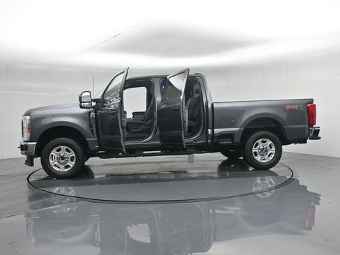 New 2026 Ford F250 XLT w/ FX4 Off-Road Package image 35