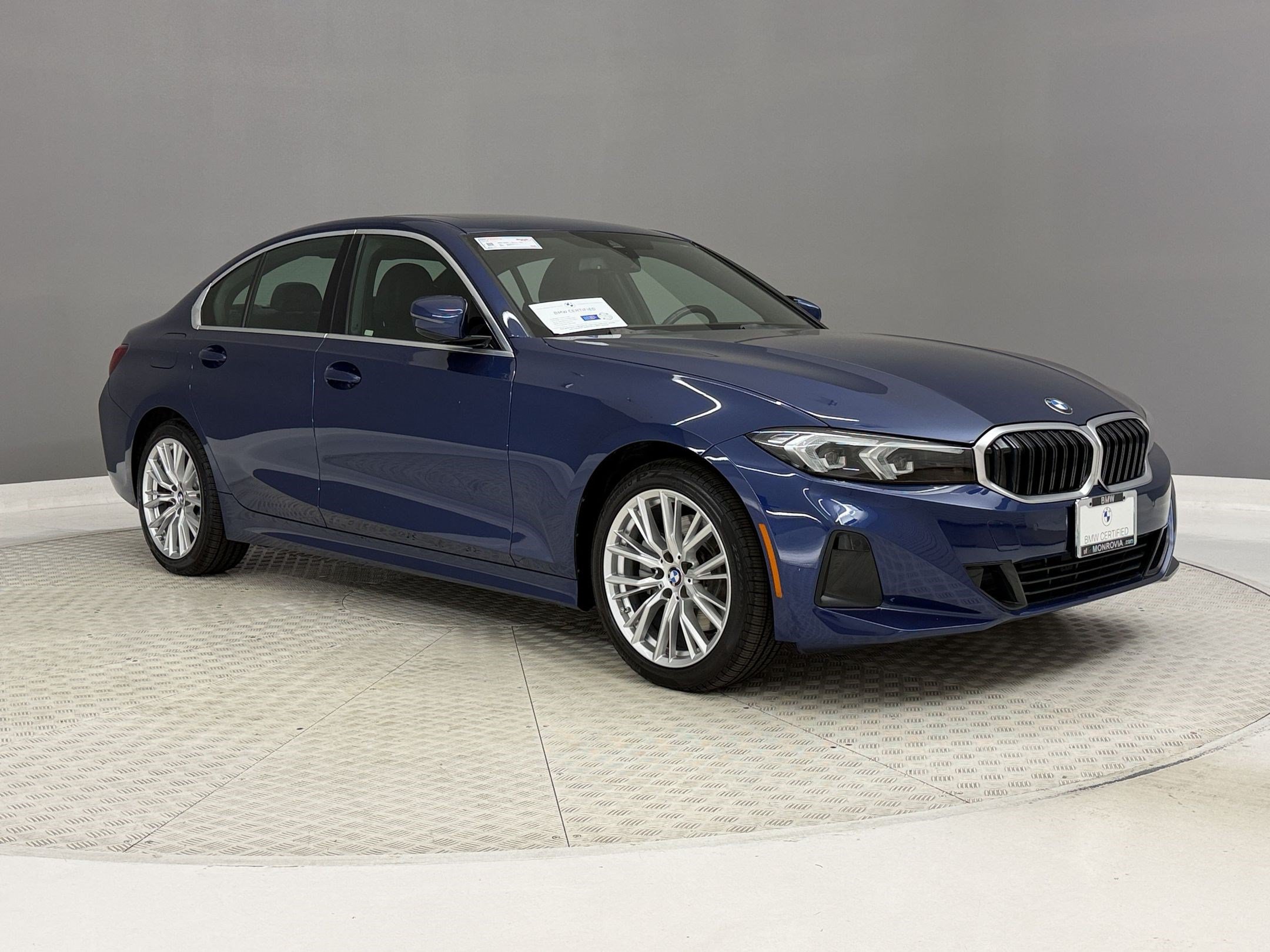 Certified 2024 BMW 330i Sedan w/ Convenience Package RWD image 7