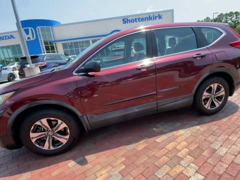 Used 2017 Honda CR-V LX image 6