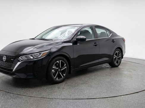Used 2025 Nissan Sentra SV FWD image 3