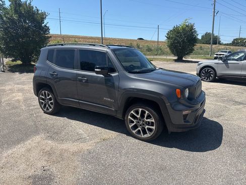 Used 2022 Jeep Renegade Limited w/ Sun, Sound & Wheels Group AWD/4WD image 14