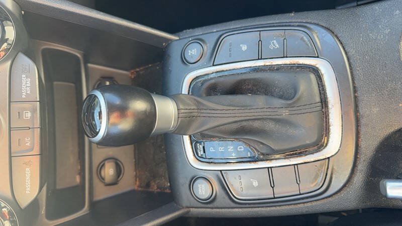 Used 2019 Hyundai Kona SEL AWD/4WD image 19