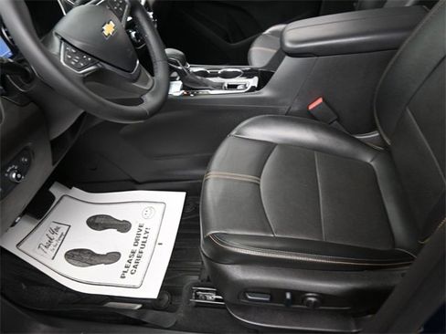 Used 2023 Chevrolet Equinox Premier image 15
