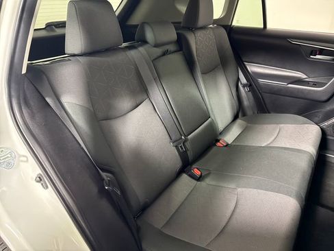 Used 2025 Toyota RAV4 XLE image 15