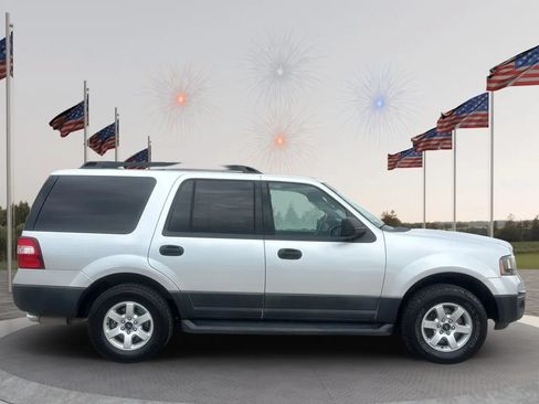 Used 2017 Ford Expedition XL w/ Equipment Group 101A AWD/4WD image 8
