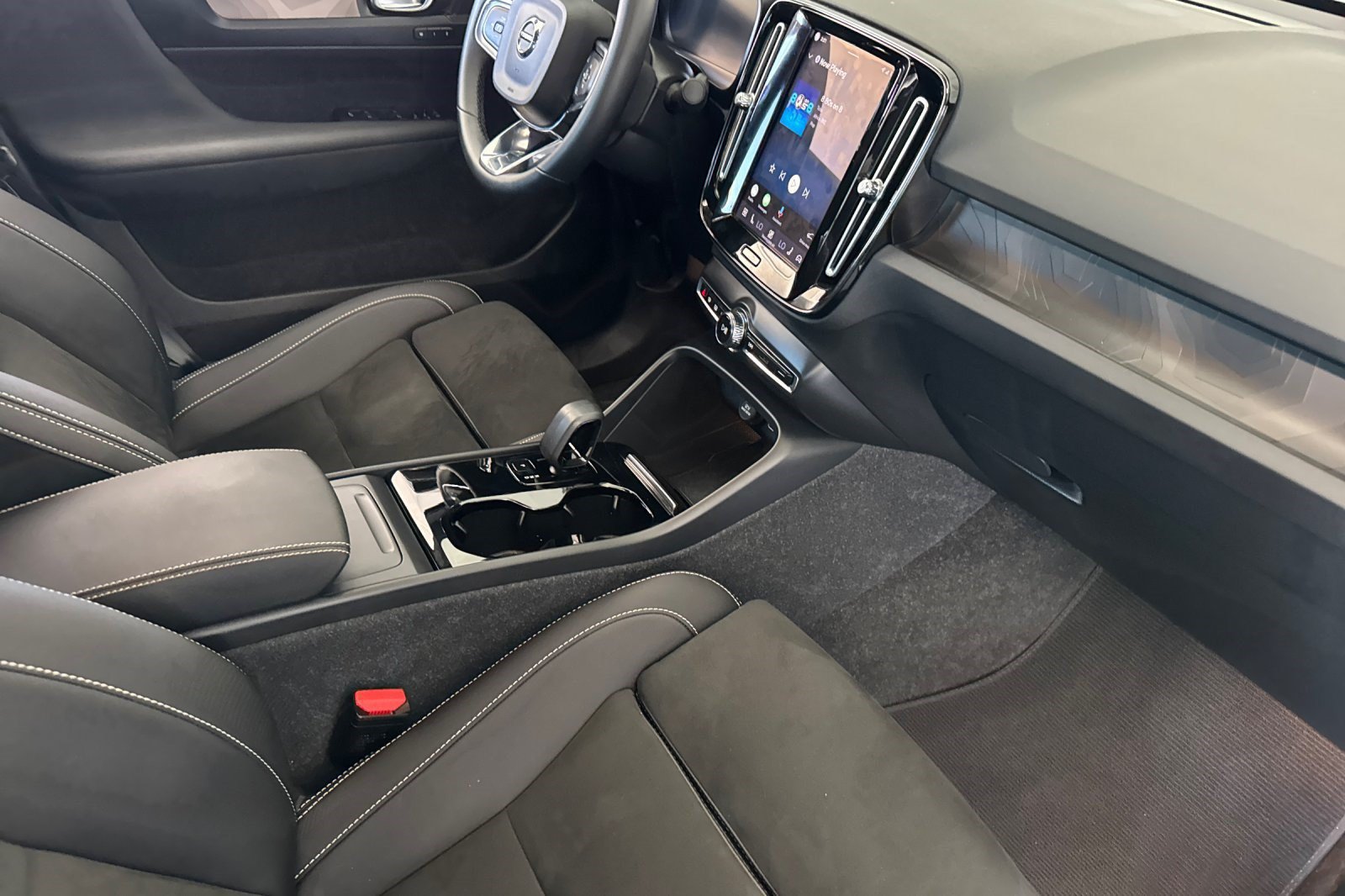 Used 2023 Volvo C40 P8 Recharge Plus AWD/4WD image 33