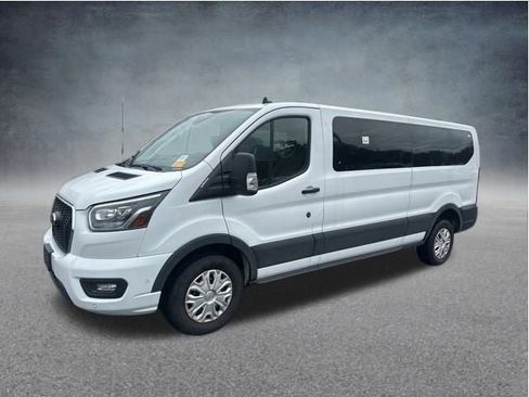 Used 2023 Ford Transit 350 XLT image 14