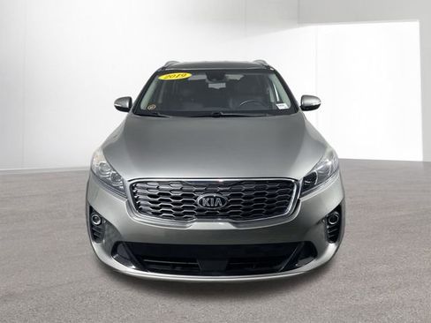 Used 2019 Kia Sorento EX image 16