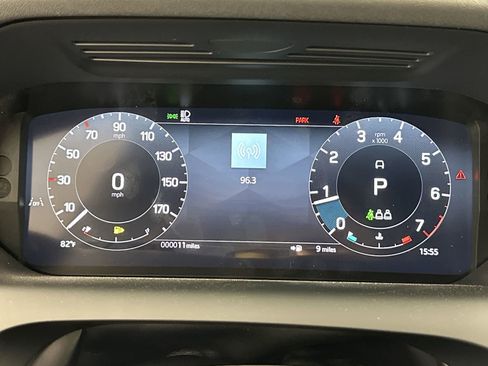 Certified 2025 Land Rover Discovery Sport S image 17