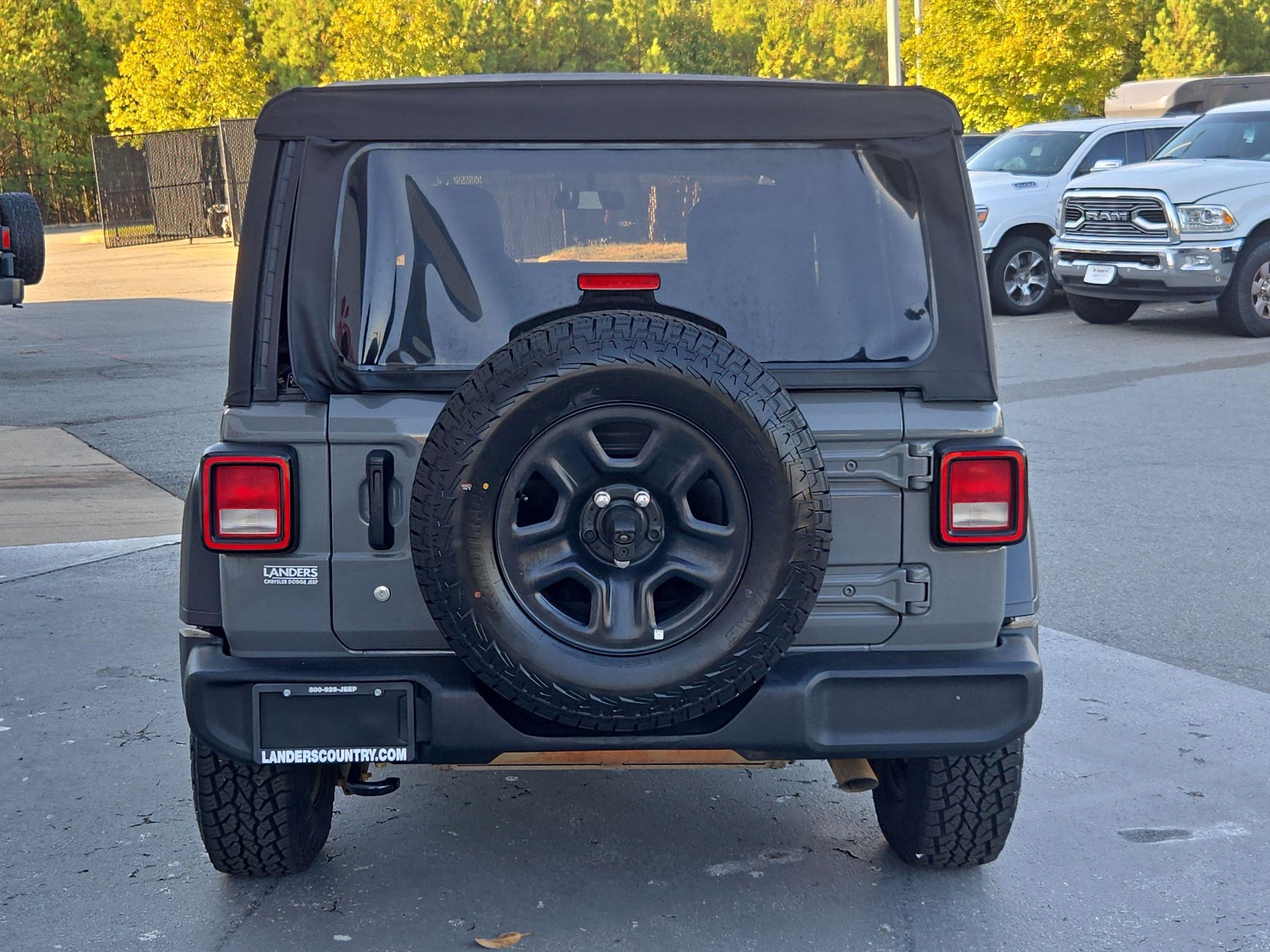Used 2023 Jeep Wrangler Unlimited Sport AWD/4WD image 6