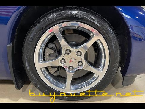 Used 2004 Chevrolet Corvette Coupe w/ Preferred Equipment Group image 9