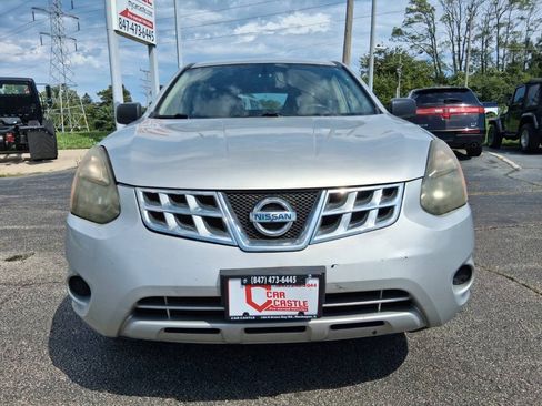 Used 2014 Nissan Rogue S FWD image 2