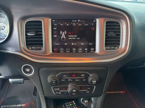 Used 2019 Dodge Charger GT image 11